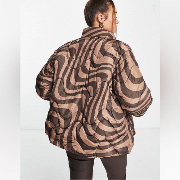 Brown swirl quilted puffer jacket - Picture 2 of 3